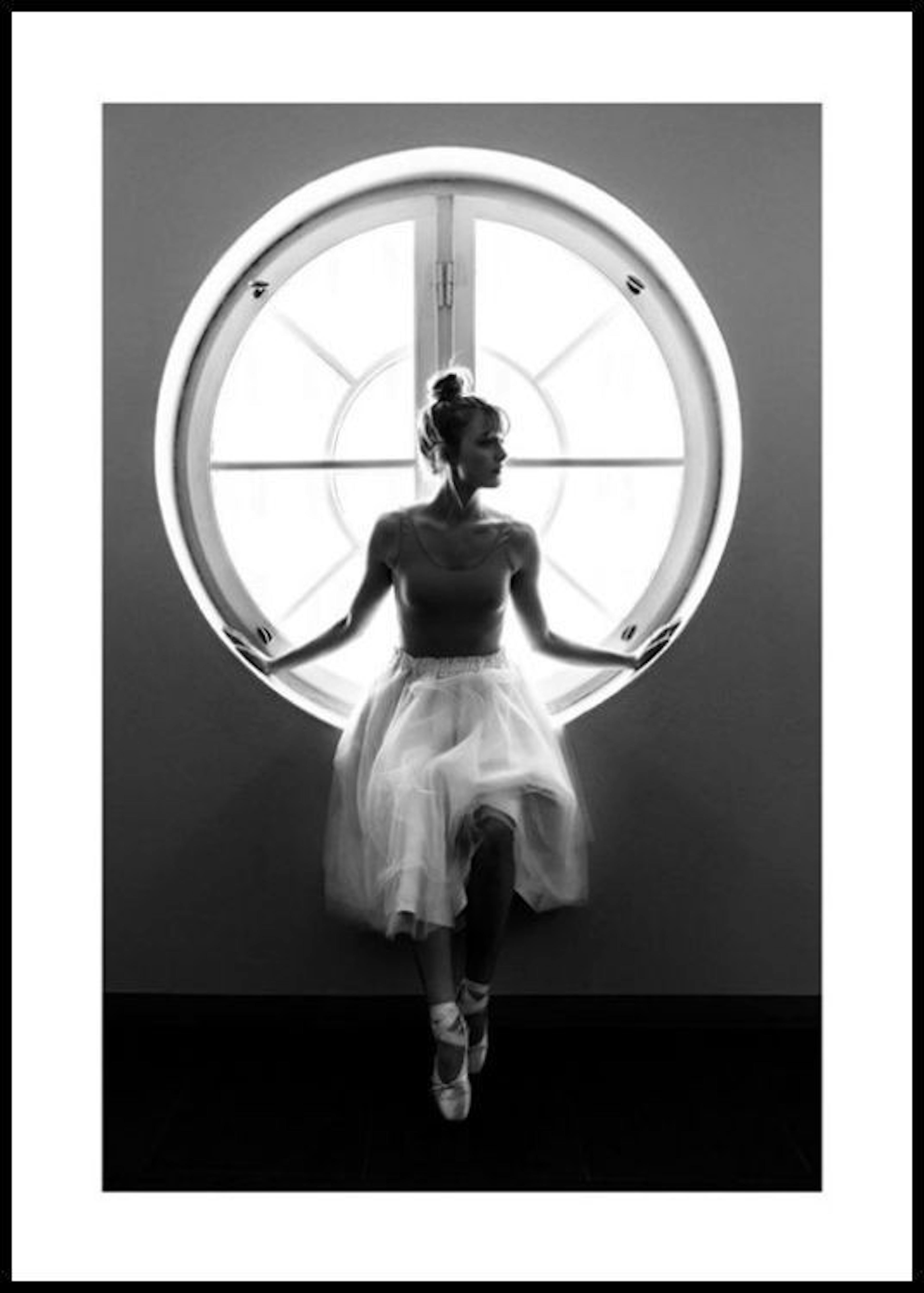 Bailarina en Ventana Póster thumbnail