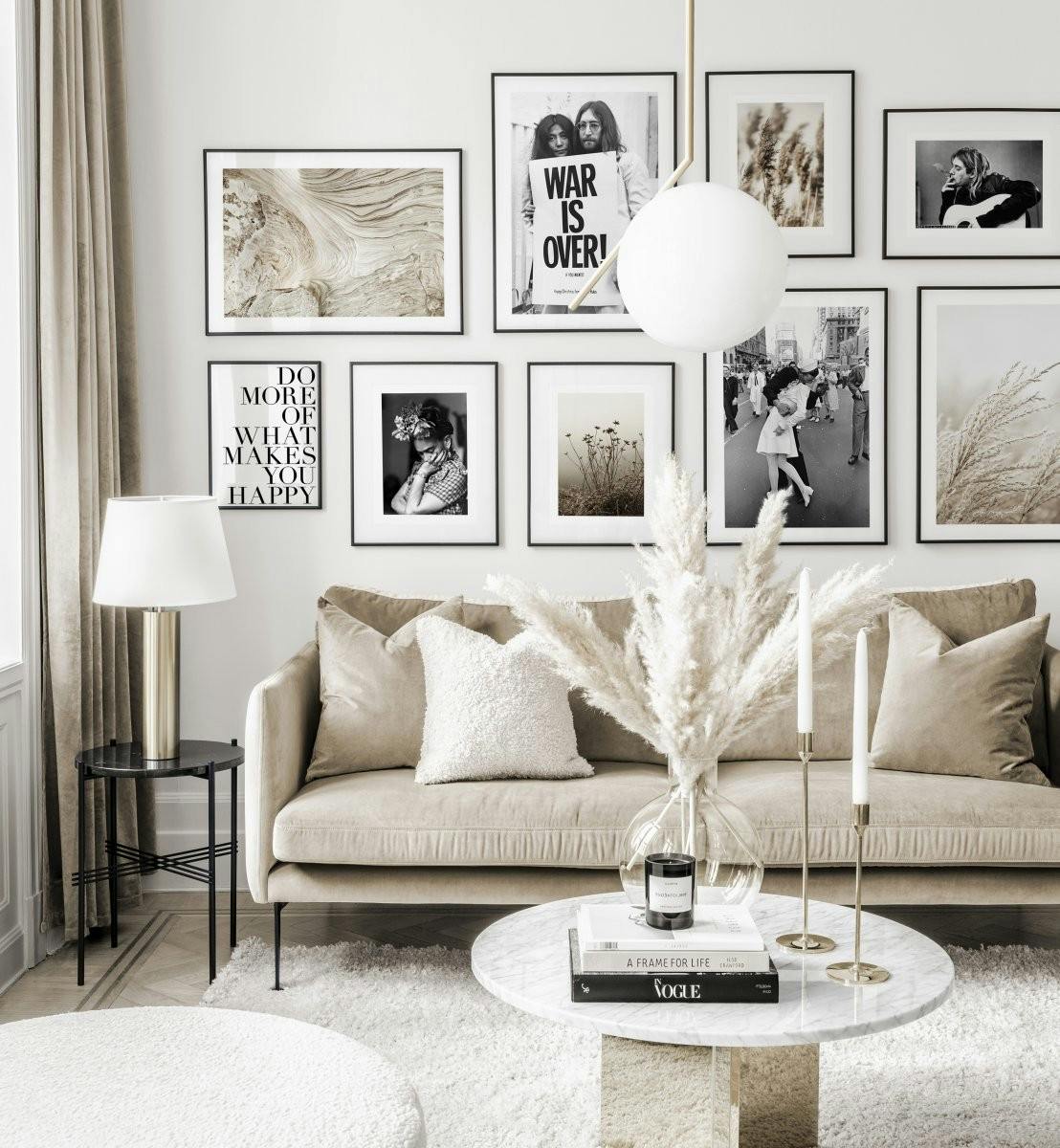 Décoration murale tendance affiches emblématique en noir et blanc posters beige nature cadres en métal noir (ONE SIZE) - Poster Store
