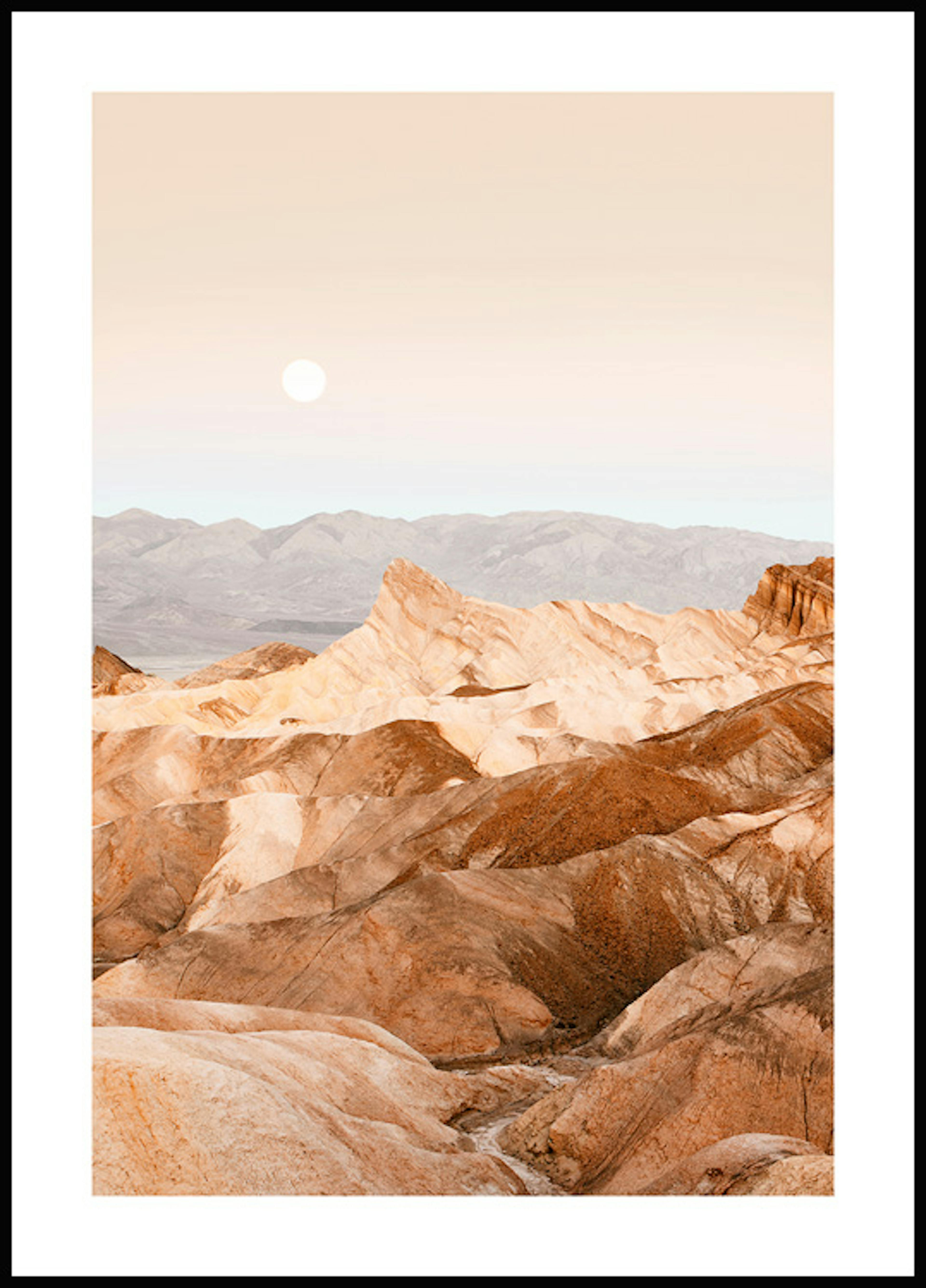 Poster Lună în Deșert 0