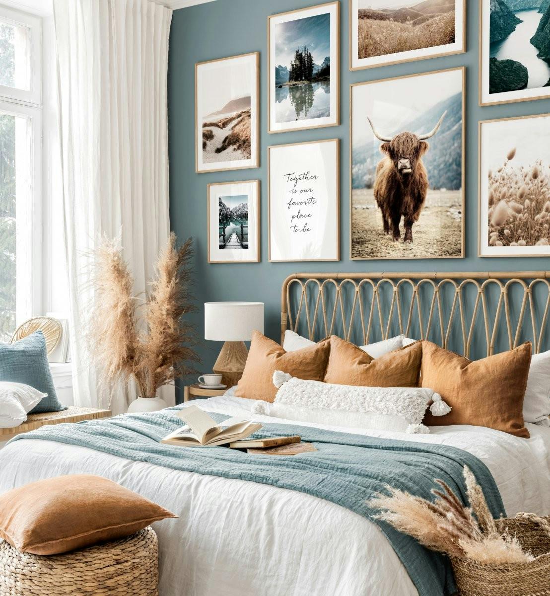 Breathtaking nature gallery wall Highland cow prints oak frames (ONE SIZE) - Poster Store