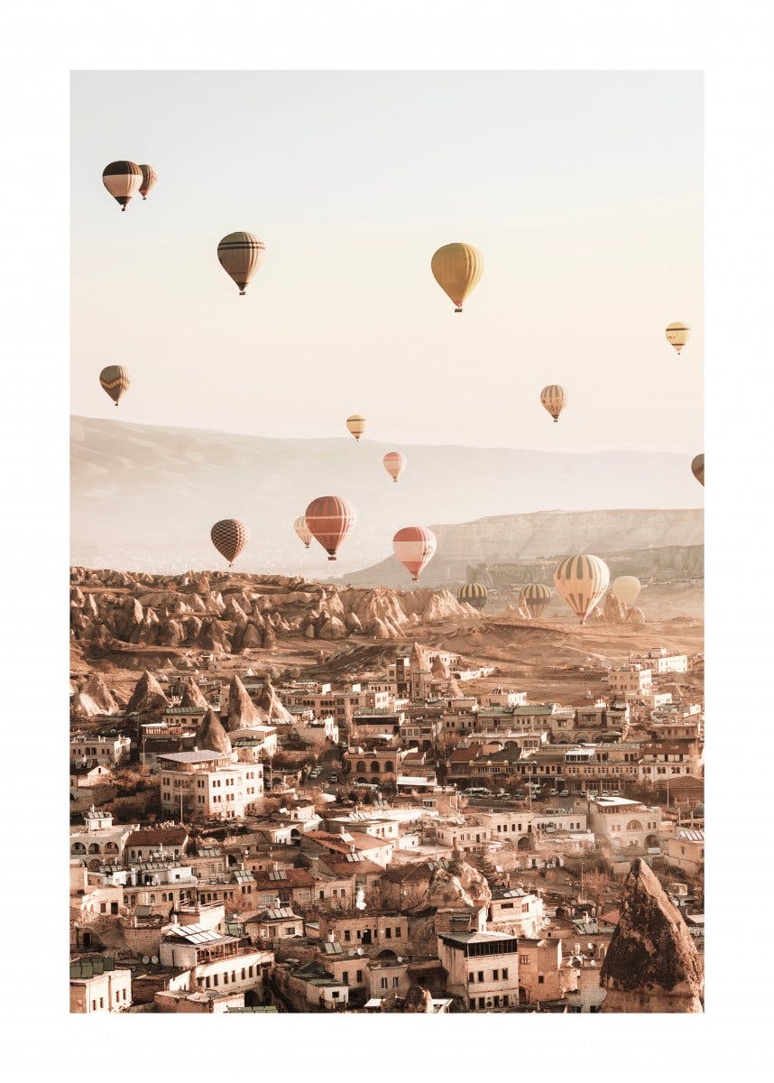 Luftballonger över Göreme Poster 0