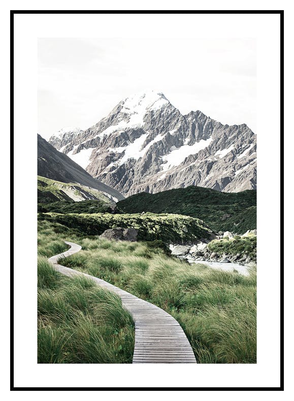 Trail to Mount Cook Poster (50x70 cm) - Poster Store