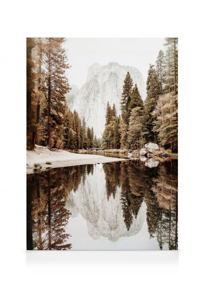 Canvastavlor - Yosemite Valley River canvastavla (70 x 100 cm - Svart ram) - Poster Store