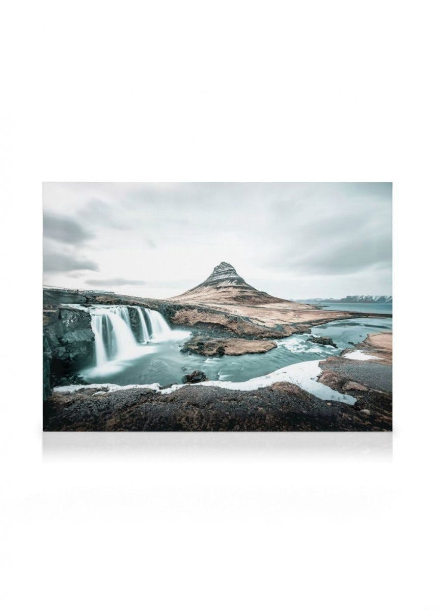 Kirkjufellsfoss Waterfall Obraz na płótnie (70x100 cm - Ramka dębowa) - Poster Store
