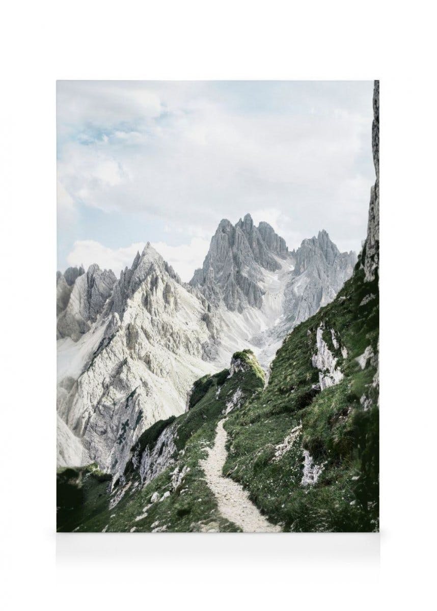 Canvastavlor - Vandring i Dolomiterna canvastavla (70 x 100 cm - Svart ram) - Poster Store