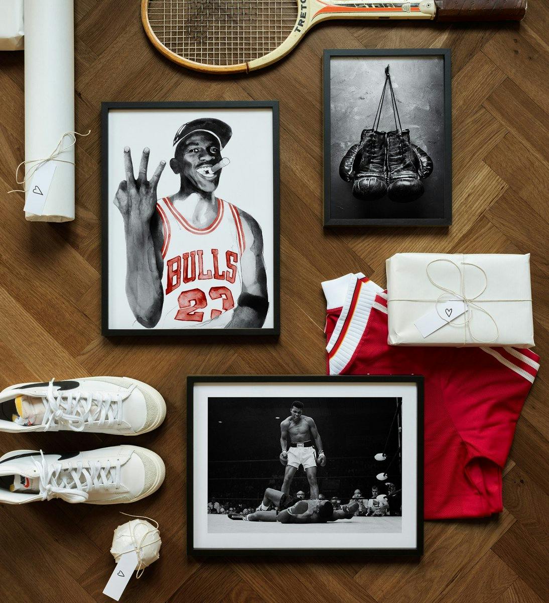 Monochrome, cool and athletic posters of famous sports icons with black wood frames. The perfect gift for the athletic one!