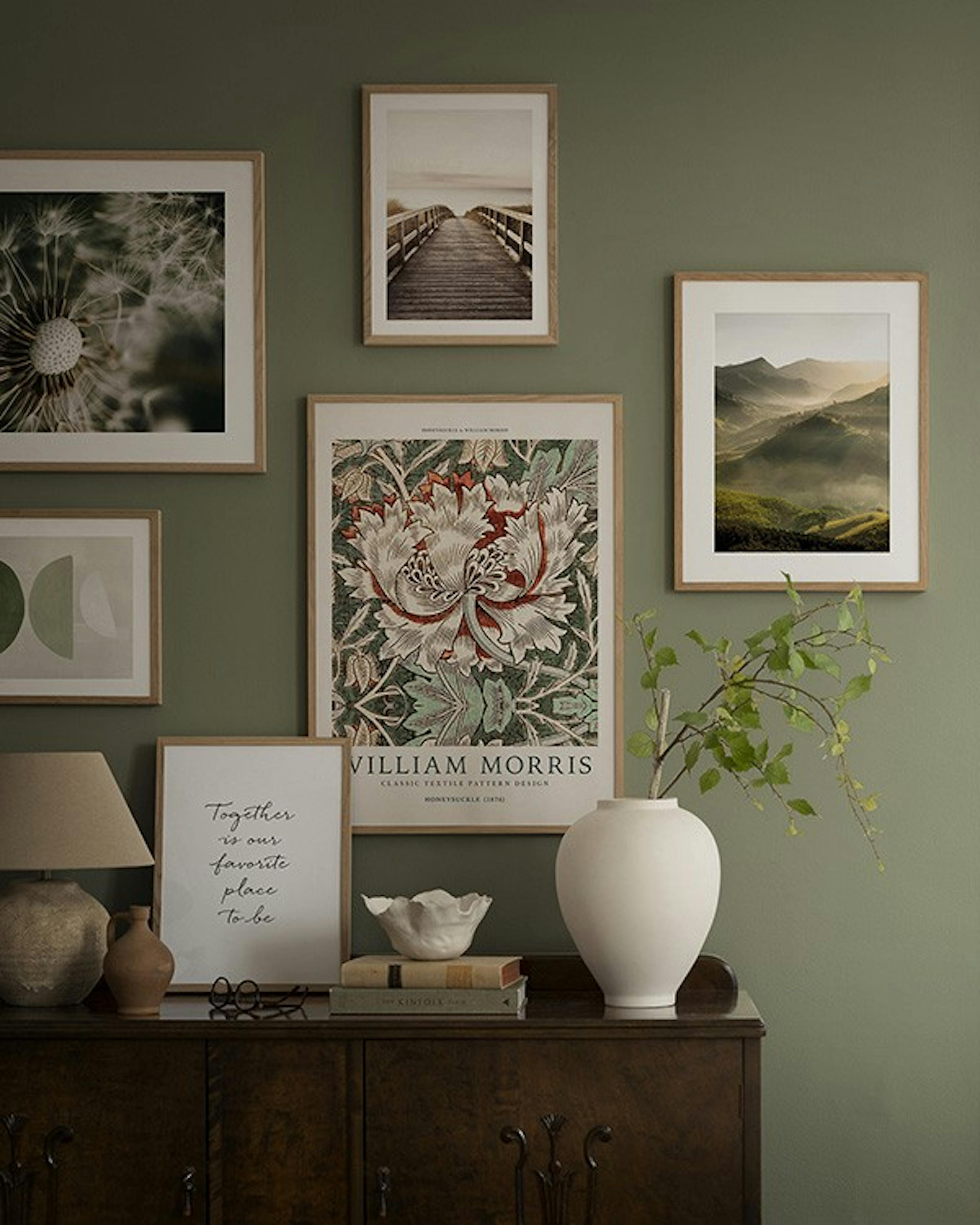 Cosy Green gallery wall