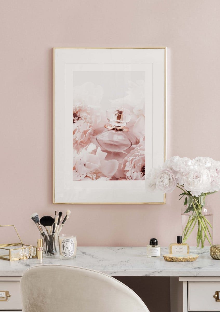 Pink Scent Poster (30x40 cm) - Poster Store