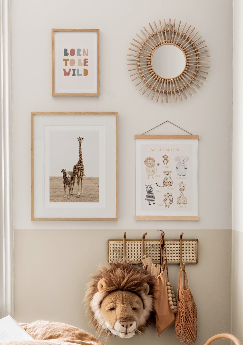キリンの親子 | ブラウンカラーの動物の写真ポスター