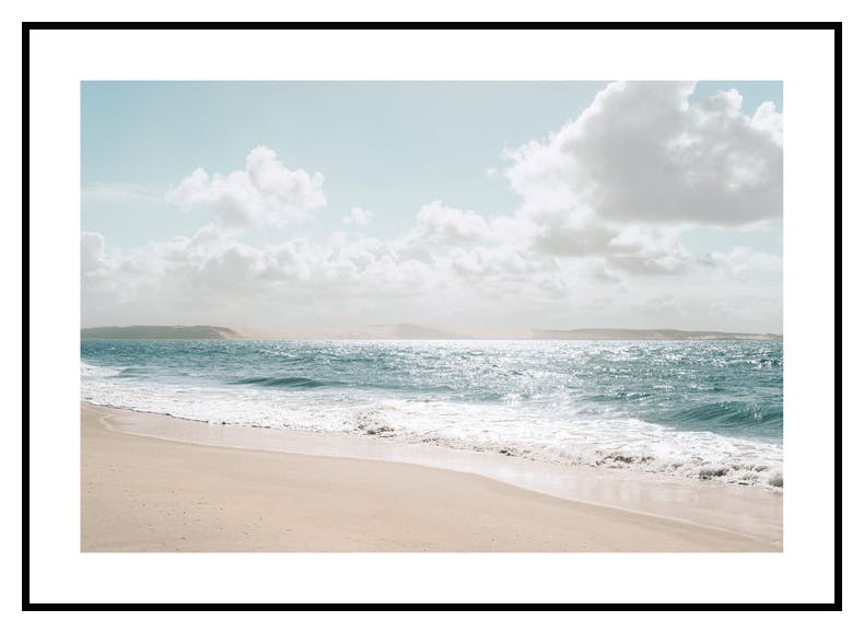 Glimmering Sea Poster (30x40 cm) - Poster Store
