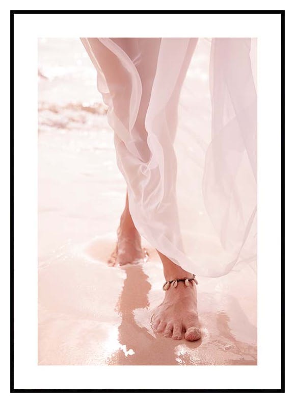 Strolling on the Beach Poster (30x40 cm) - Poster Store