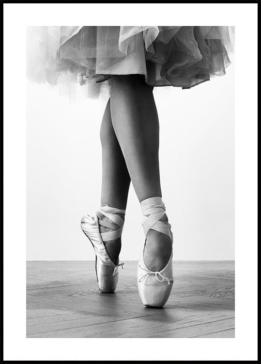 Dancing En Sale Pointe Poster Elegant Ballet dancing-en-sale-pointe-poster-elegant-ballet