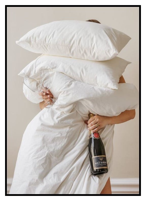 Vila och Champagne Poster (50x70 cm) - Poster Store