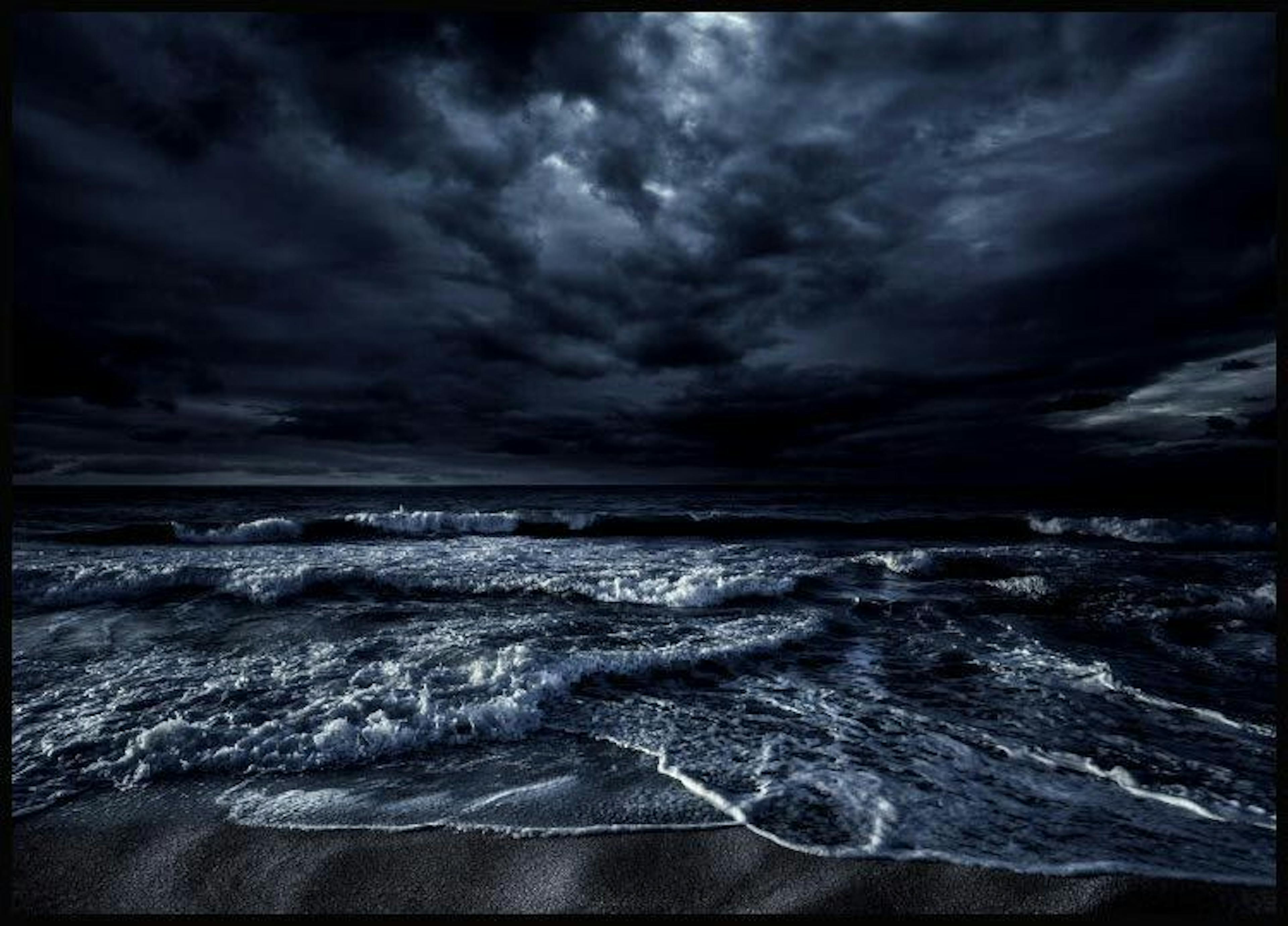 لوحة لصورة الشاطئ العاصف 0