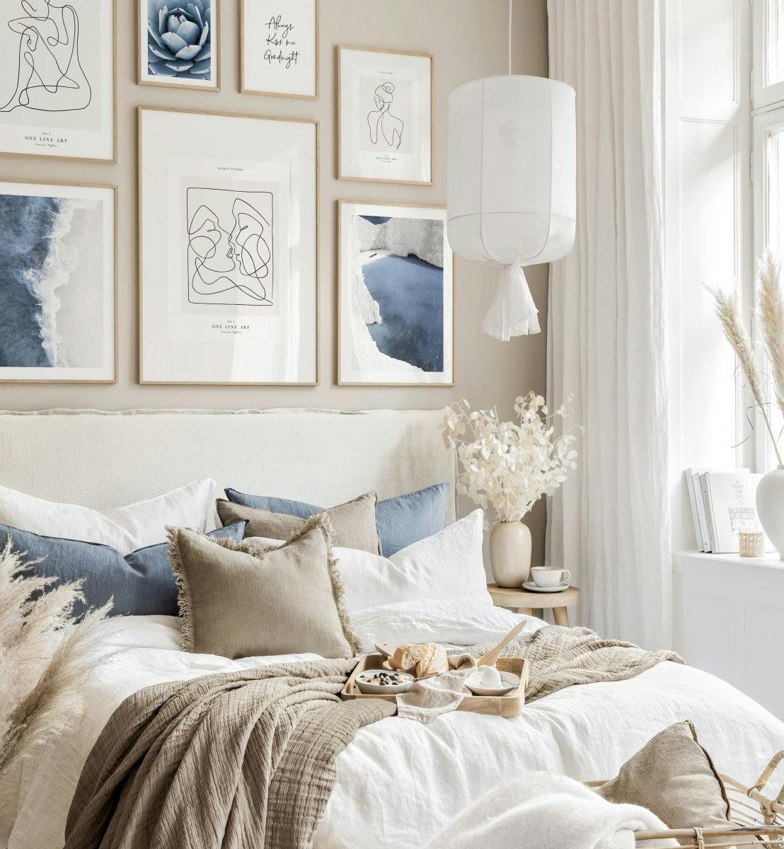 Moderne blau und sandfarbene beige Bilderwand Line Art Poster Schlafzimmer beige