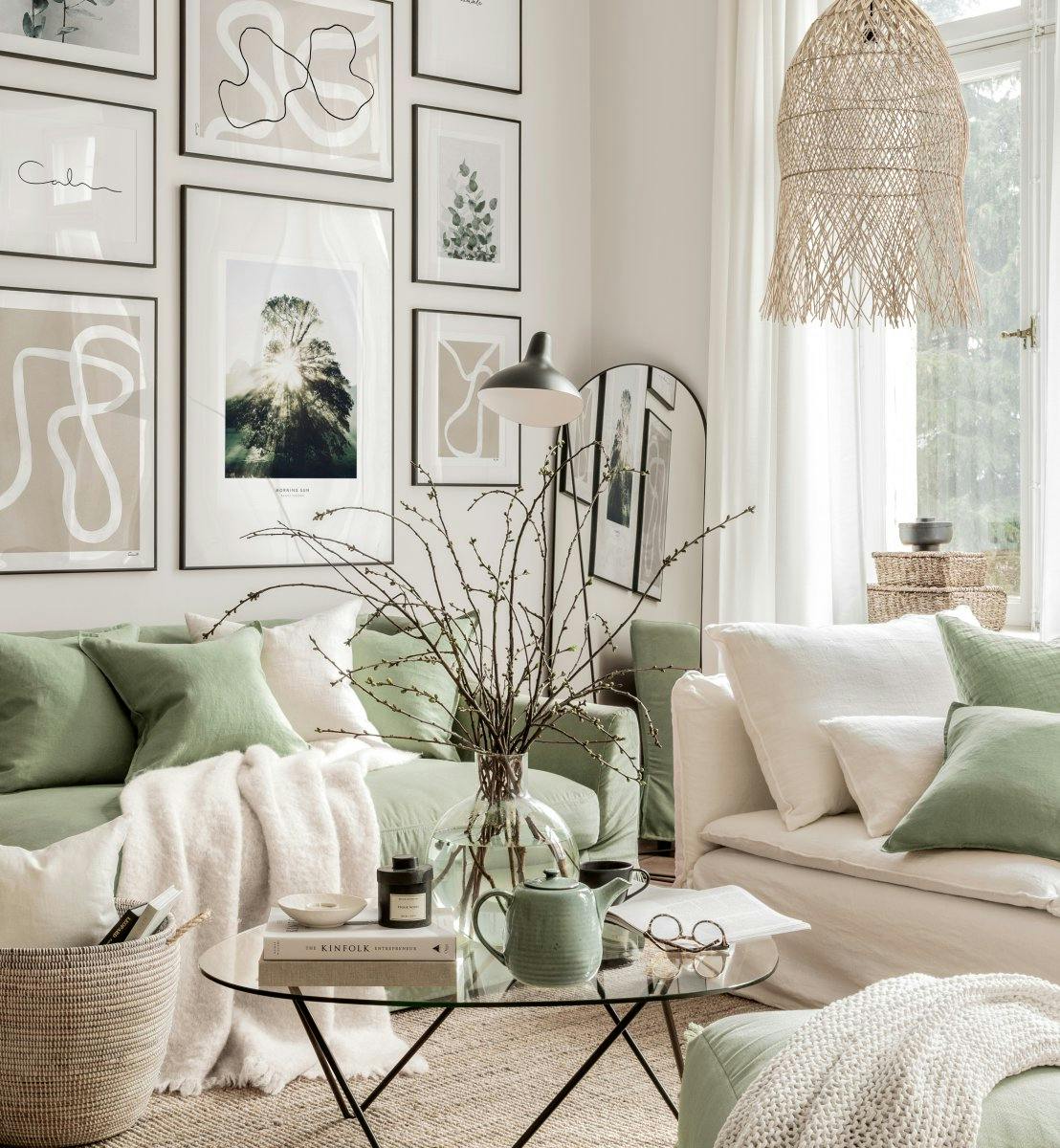 Decor interior abstract postere verzi inspirate din natură pentru sufragerie
