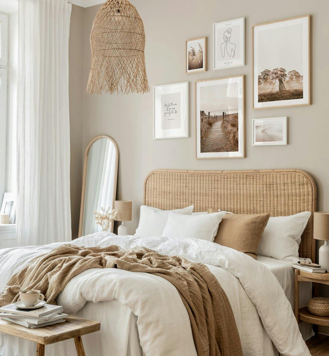 Beige nature prints and line art posters for country styled bedroom