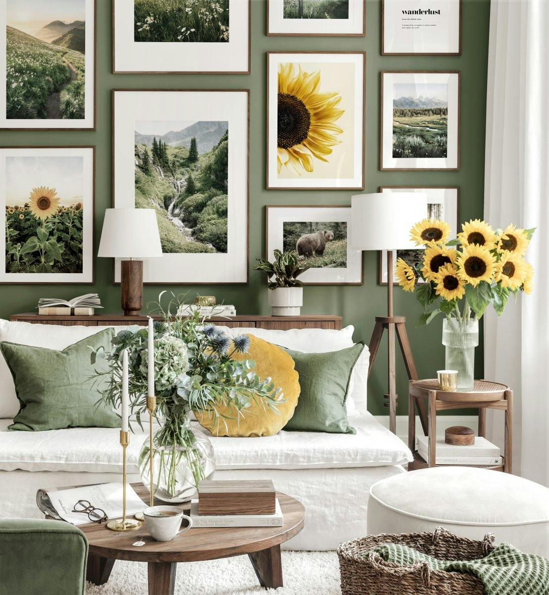 Sonnenblumen Bilderwand Naturposter grünes Wohnzimmer Walnussrahmen