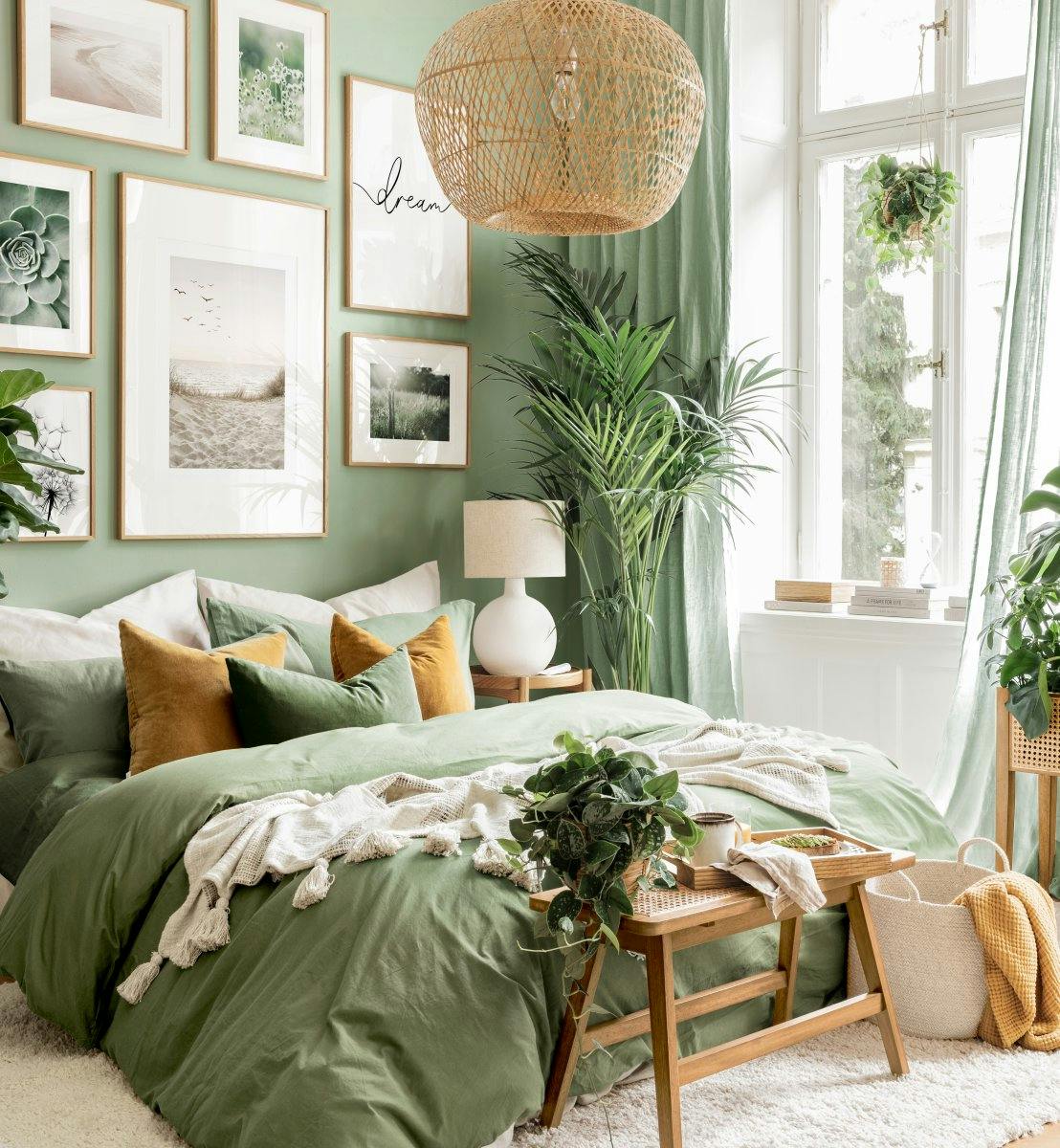 Zielona naturalna galeria scienna plakaty mindfulness zielona sypialnia debowe ramki