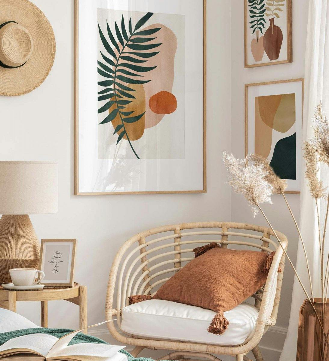 Grafikus galéria fal természet színekben és tölgyfa kerettel hálószobába vagy nappaliba